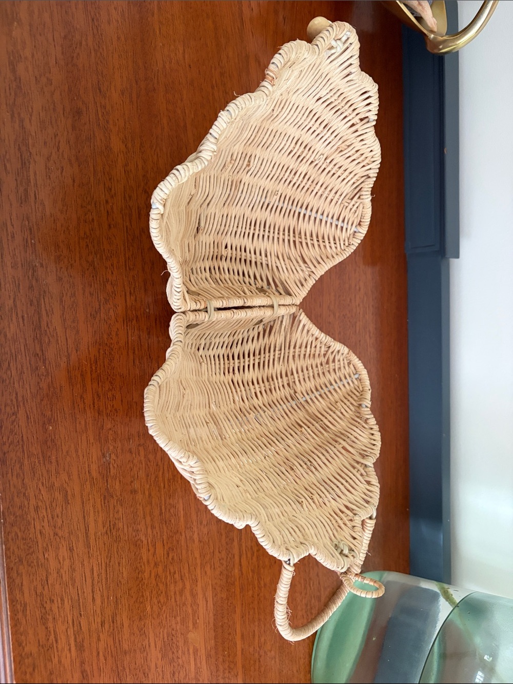 Natural Woven Rattan Shell Handbag - Beige - Picture 4 of 5